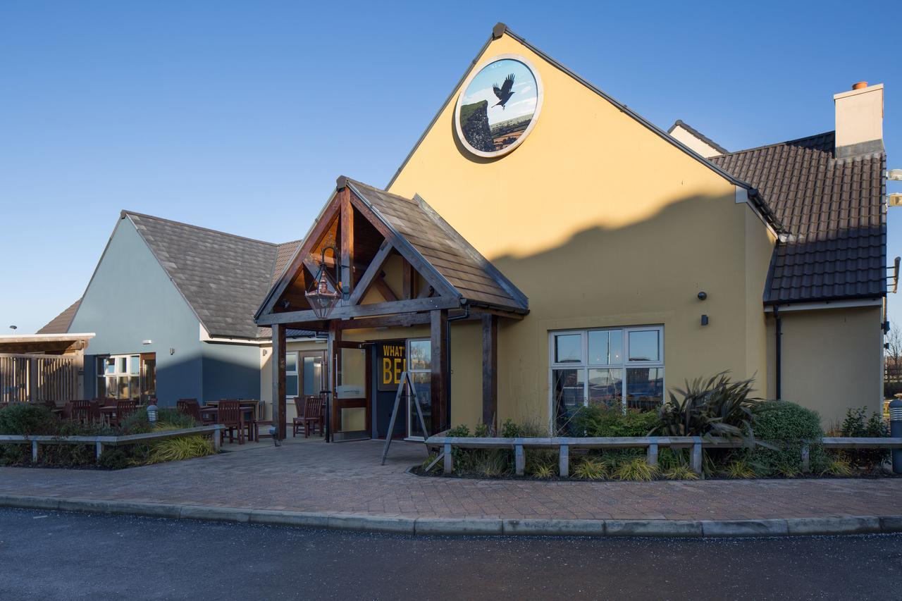 The Raven'S Cliff Lodge By Marston'S Inns Motherwell Eksteriør billede
