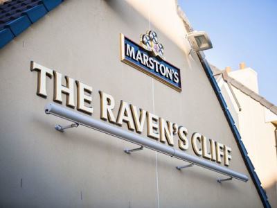 The Raven'S Cliff Lodge By Marston'S Inns Motherwell Eksteriør billede